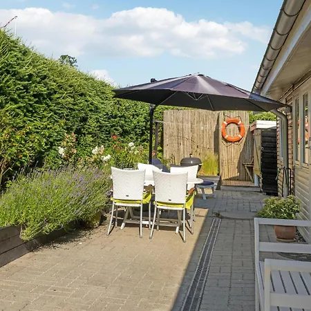 Dom wakacyjny In With Wifi